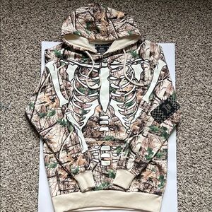 Rebel Vengeance hoodie size M